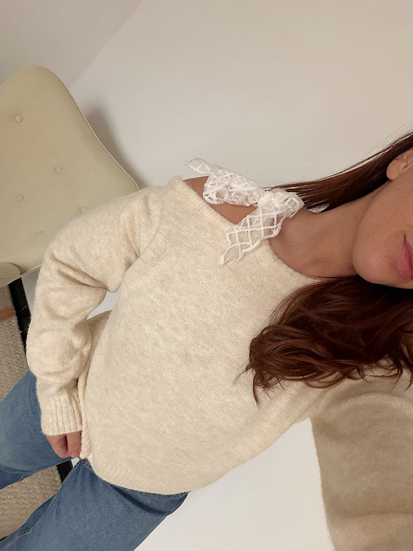 Lace bow knit – Cream